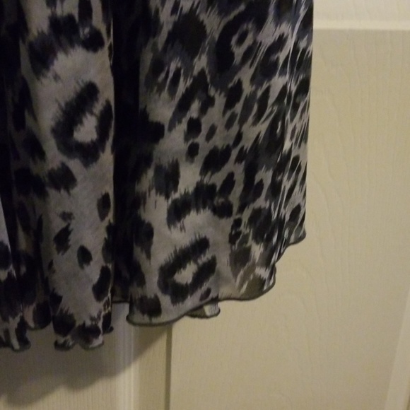 Dress - Picture 3 of 6